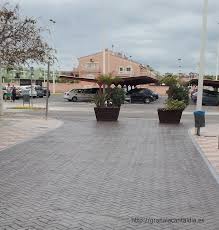 Calle Peatonal en el Centro Comercial Gran Alacant